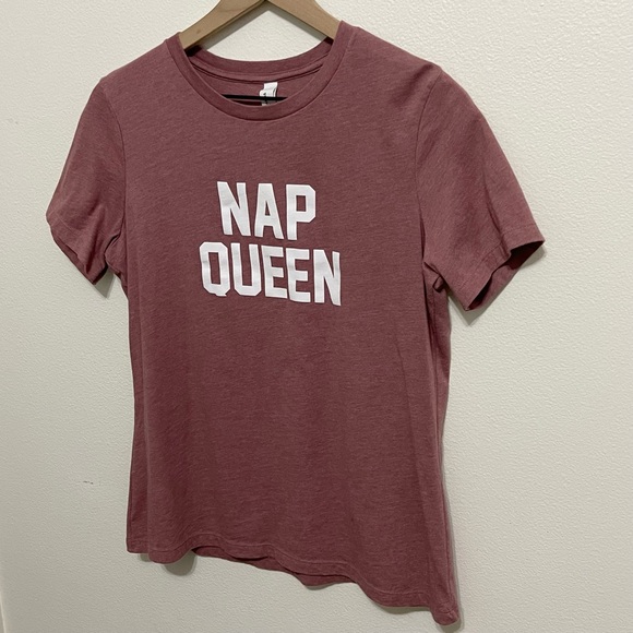 JANE & KATE · NAP QUEEN GRAPHIC SHORT SLEEVE - SIZE M - Picture 3 of 6